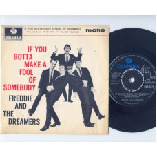 FREDDIE AND THE DREAMERS If You Gotta Make A Fool Of Somebody / Feel So Blue / The Viper / I'm Telling You Now (Columbia 8275) UK  1963 PS EP
